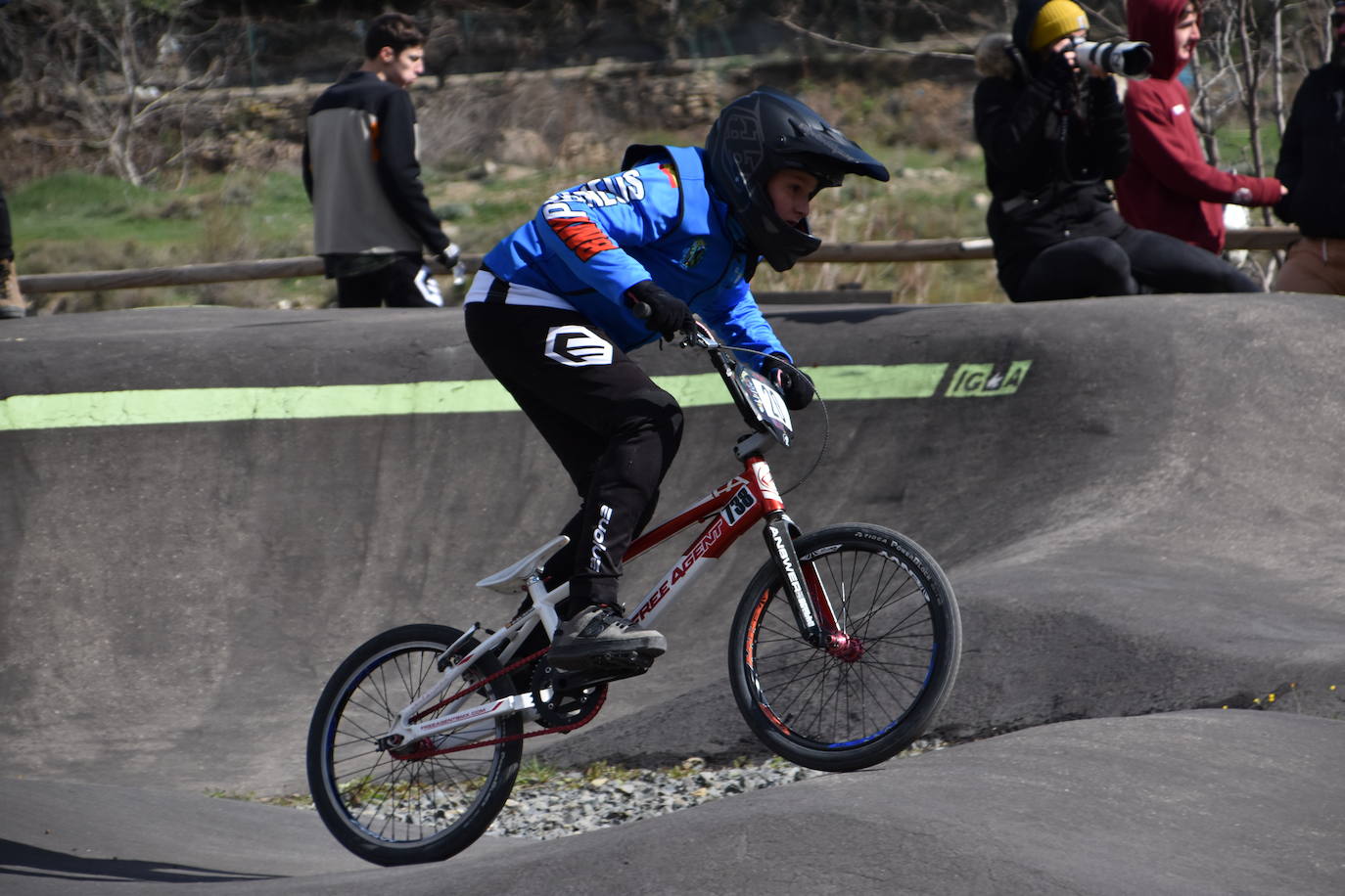 Fotos: Arranca en Igea el campeonato de La Rioja de pumptrack