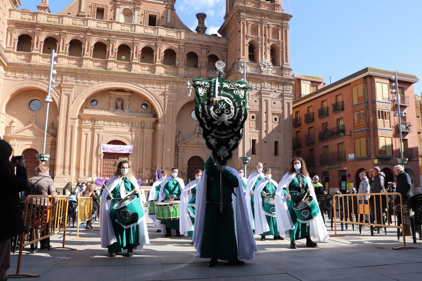 Fotos: Las calles de Alfaro redoblan con la solemnidad de Semana Santa