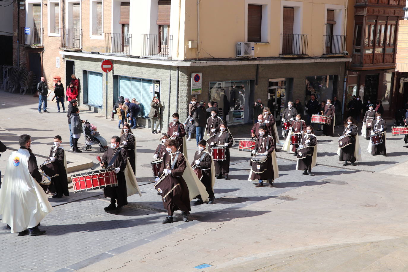 Fotos: Las calles de Alfaro redoblan con la solemnidad de Semana Santa