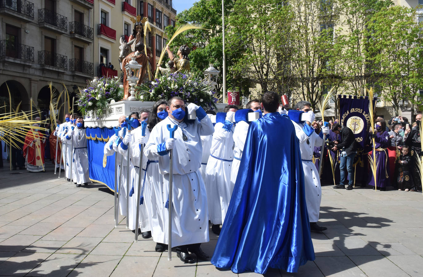 Fotos: Los niños protagonizan la procesión de la Borriquilla de Logroño