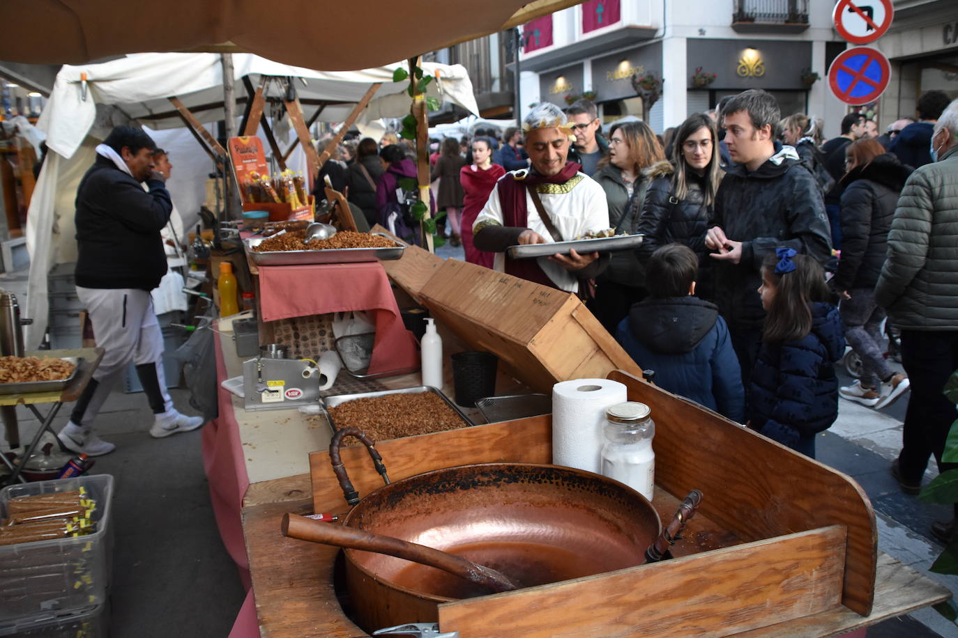 Fotos: Mercado y ambiente del Mercaforum de Calahorra