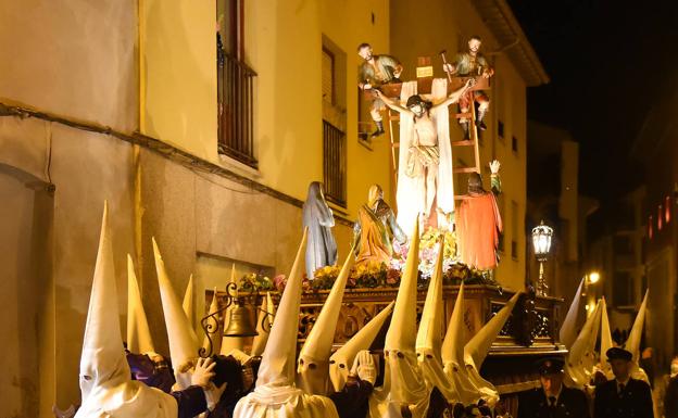 Procesión del Descendimiento, con llegada a Palacio. 