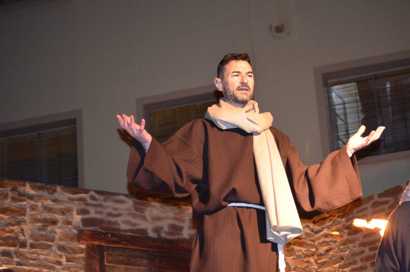 Paso Viviente puso en escena la noche del Jueves Santo la muerte y resurrección de Jesucristo ante miles de personas. 