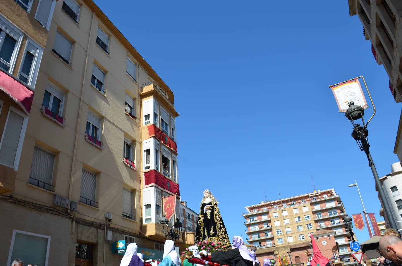 Esta procesión está dedicada a las mujeres maltratadas. 