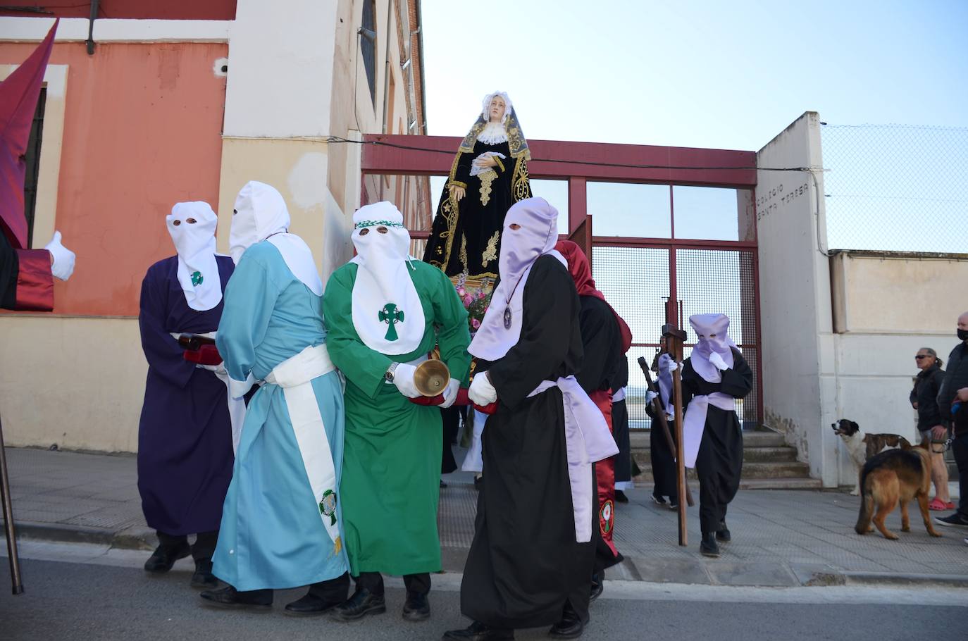 Esta procesión está dedicada a las mujeres maltratadas. 