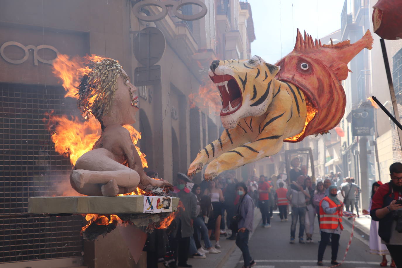 Fotos: Quema de los Judas en Alfaro