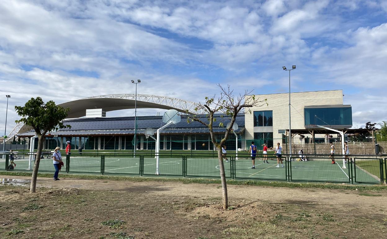 Instalaciones deportivas de El Mazo. 