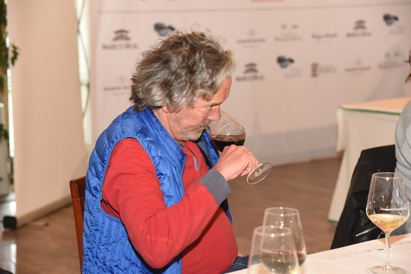 Fotos: Cata de vinos de Finca Valpiedra en el Torneo Golf Rioja&amp;Vino