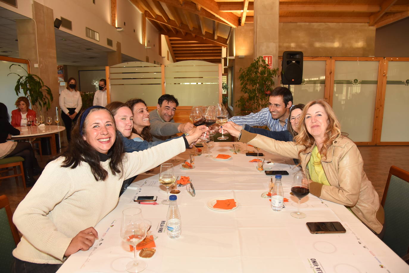 Fotos: Cata de vinos de Finca Valpiedra en el Torneo Golf Rioja&amp;Vino