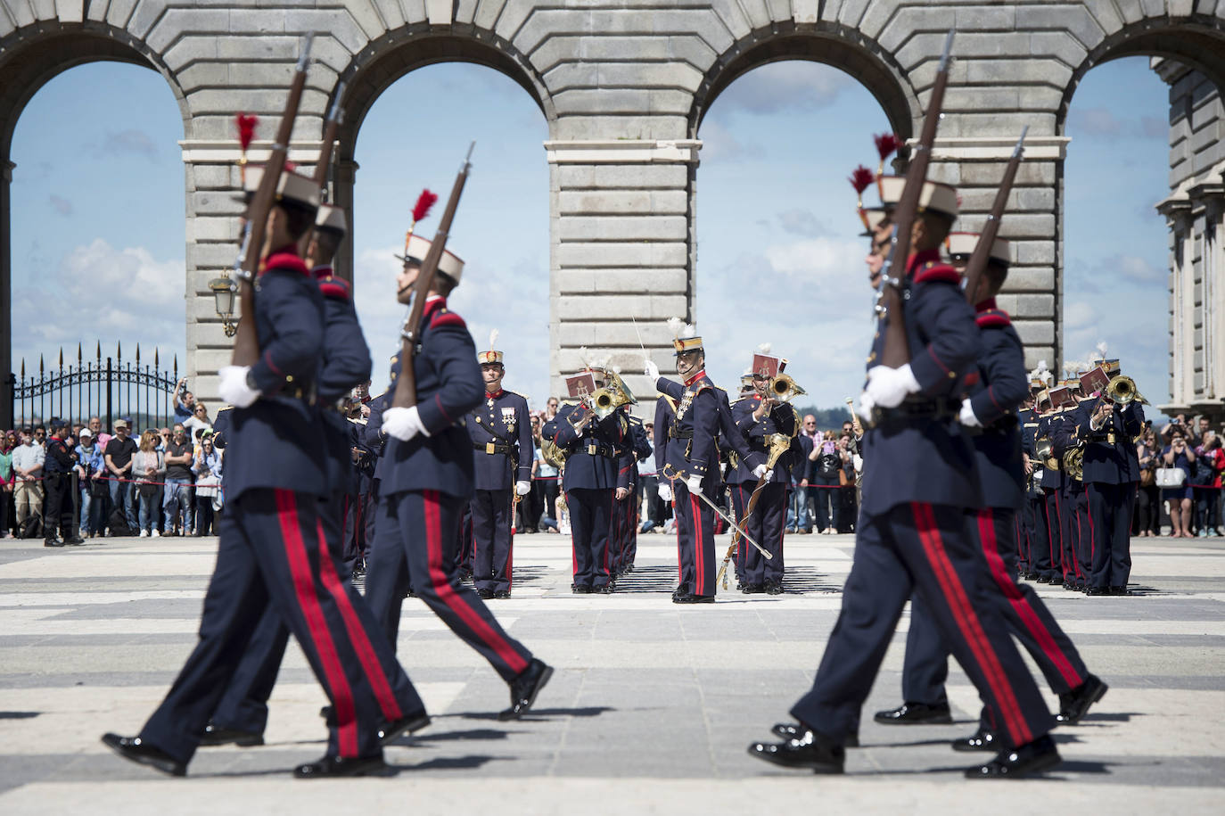 Los riojanos que lo deseen podrán jurar bandera el 8 de mayo en un acto con la Guardia Real 