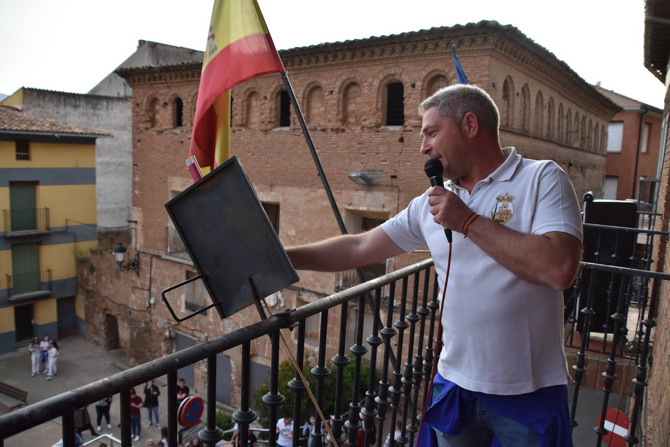Fotos: Vacas de noche y ranchos en fiestas de Quel