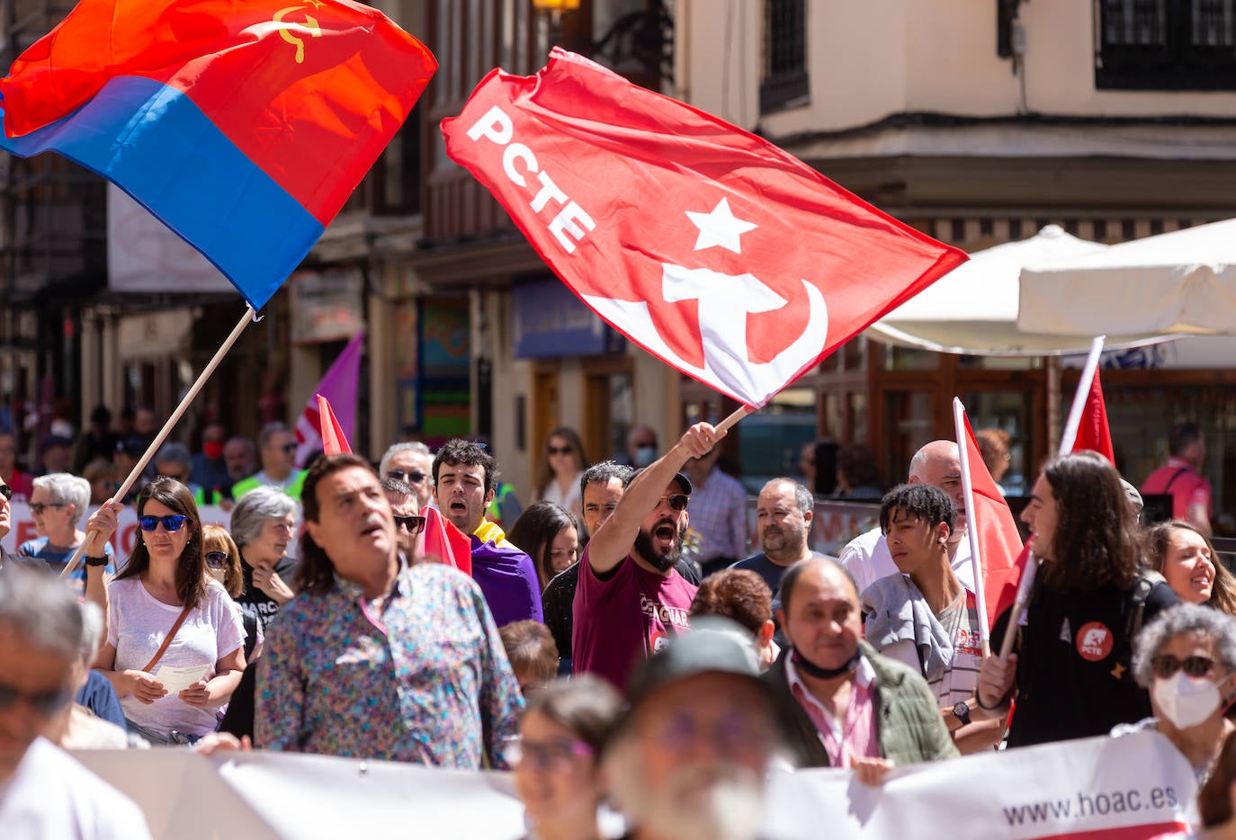 Fotos: Manifestación principal del Primero de Mayo en La Rioja