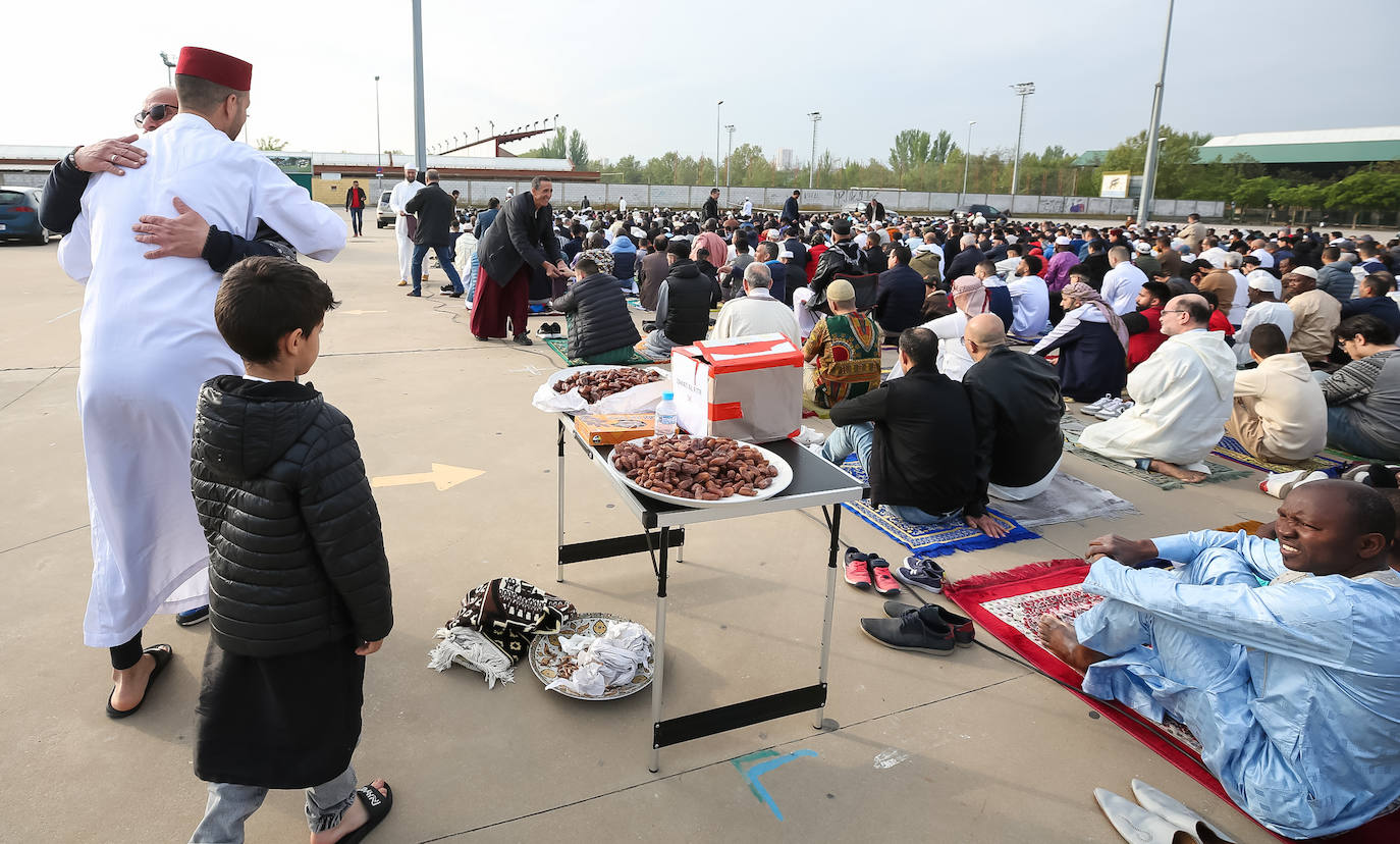 Fotos: Concentración por el fin del Ramadán en Logroño