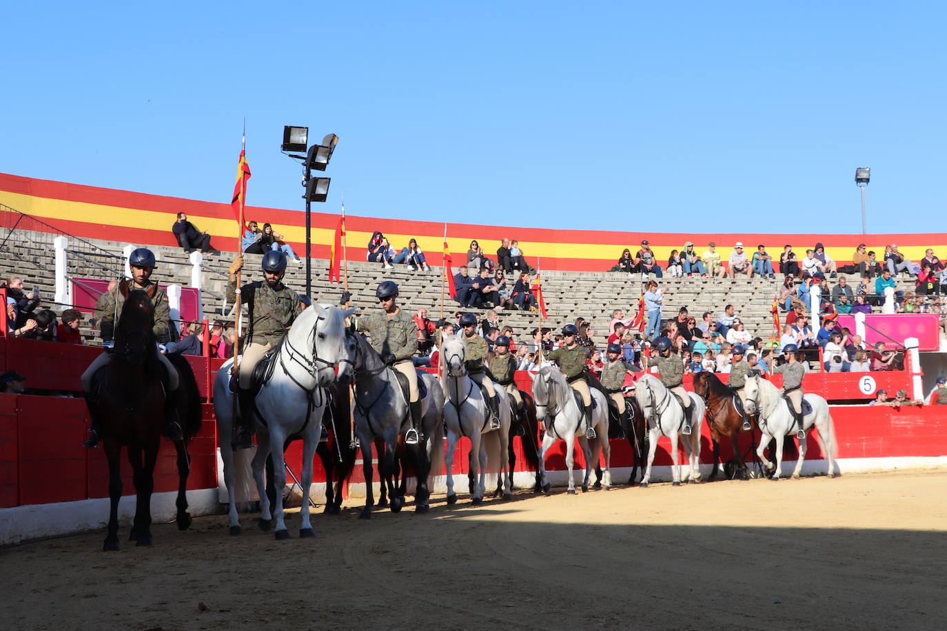 Fotos: El desfile de la caballería de la Guardia Real en Alfaro