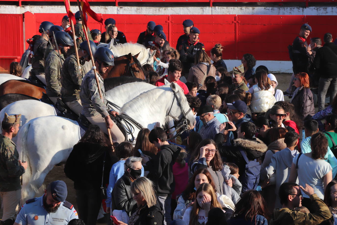 Fotos: El desfile de la caballería de la Guardia Real en Alfaro