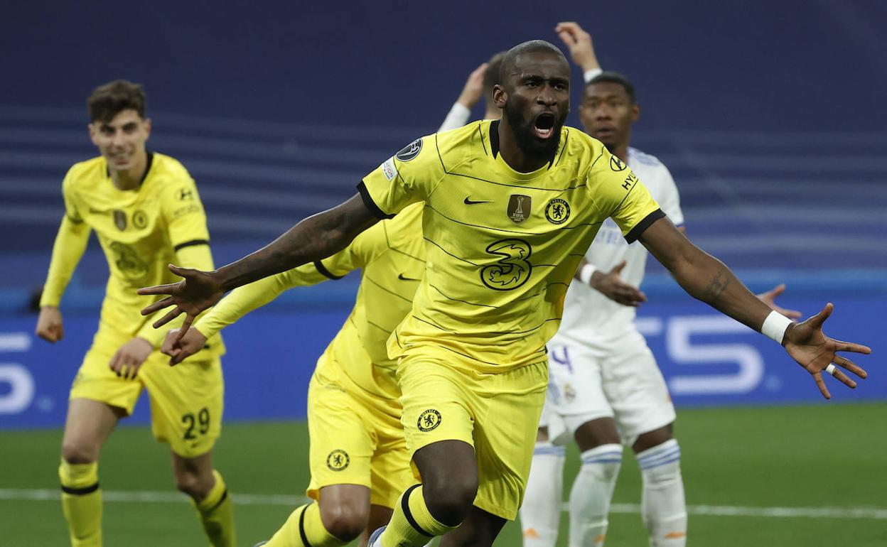 Antonio Rüdiger, celebrando el gol que marcó en el Santiago Bernabéu. 