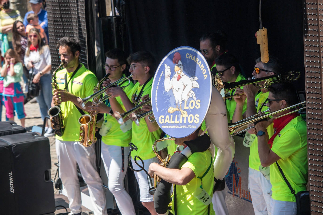 Fotos: Santo Domingo de la Calzada dispara el cohete de sus fiestas del Santo