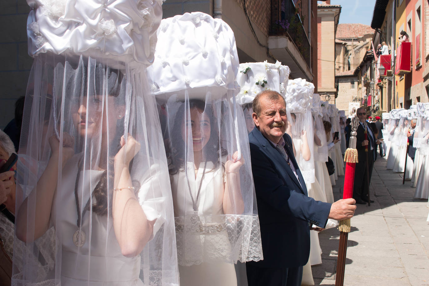 Fotos: Procesión de las doncellas en Santo Domingo de la Calzada