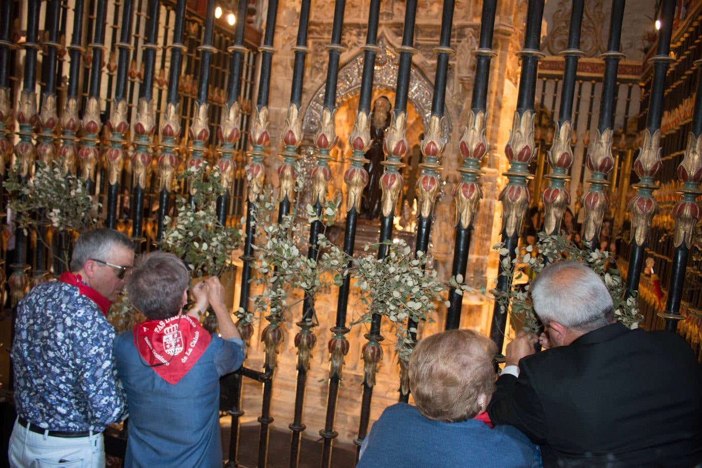 Fotos: Procesiones de Los Ramos y de Las Prioras en Santo Domingo de la Calzada