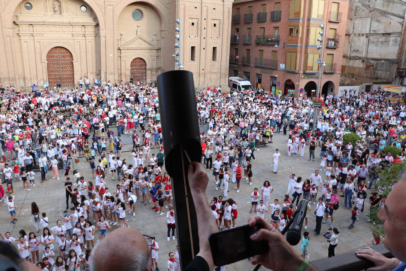 Fotos: Alegría en Alfaro en el arranque de las fiestas de Primavera