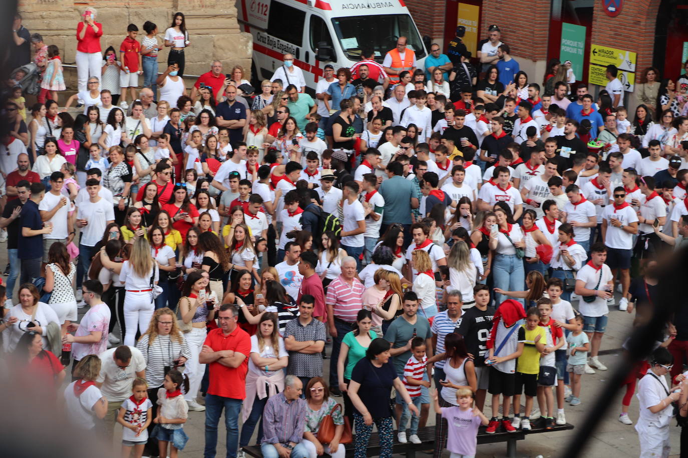 Fotos: Alegría en Alfaro en el arranque de las fiestas de Primavera