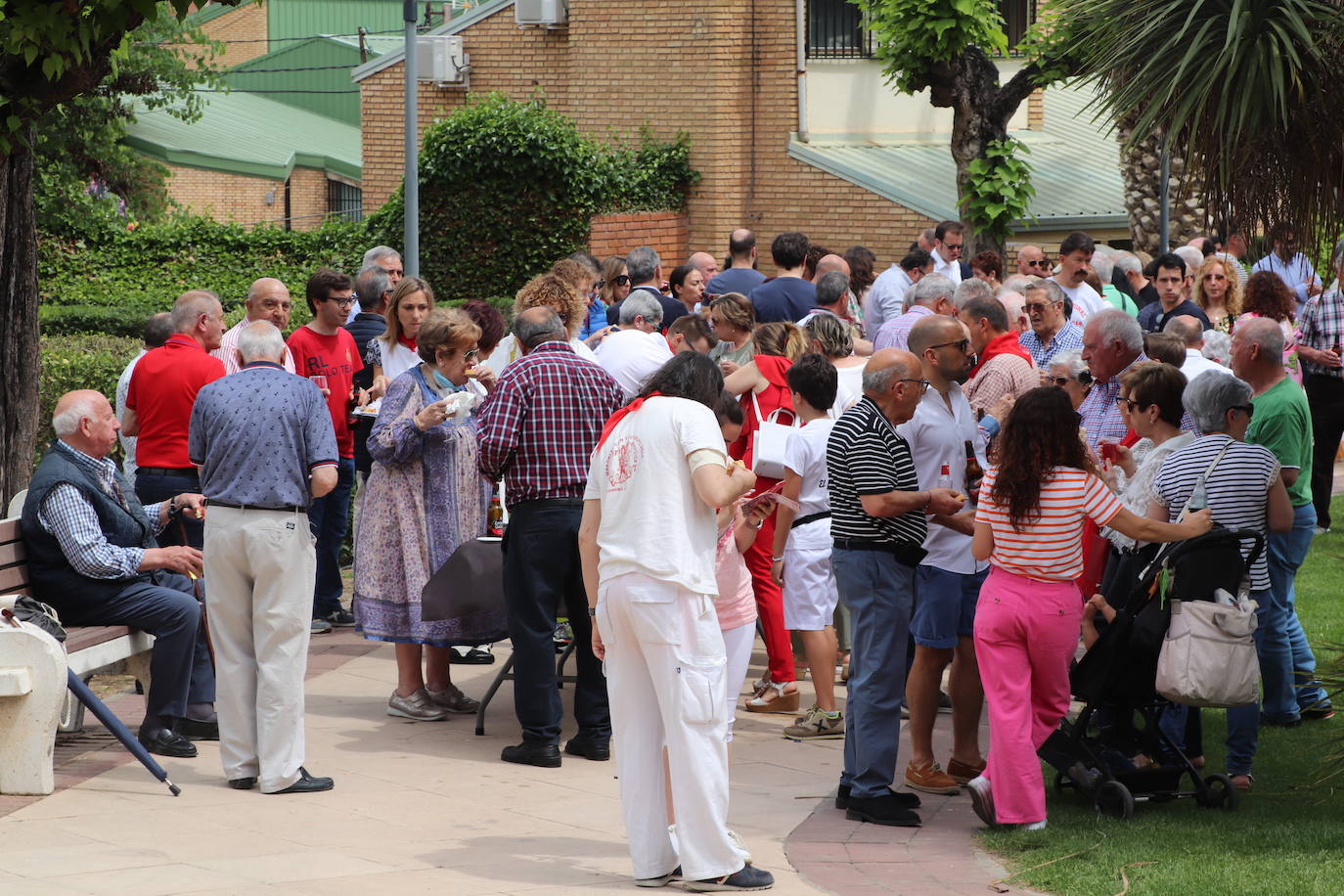 Fotos: Alfaro disfruta se la segunda jornada de las fiestas de Primavera