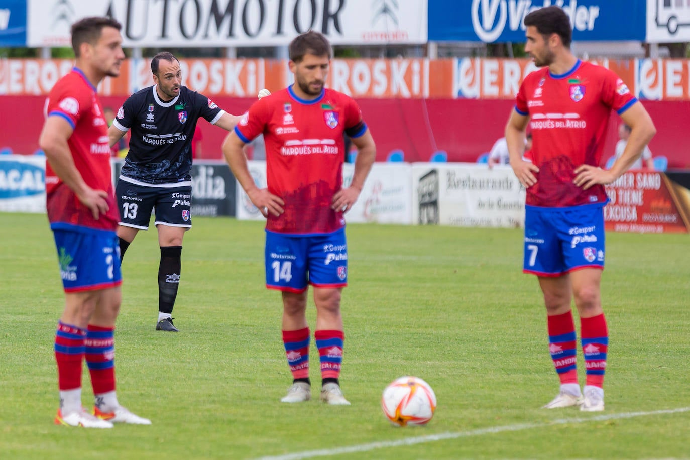 Fotos: El Calahorra cae ante el Rayo Majadahonda