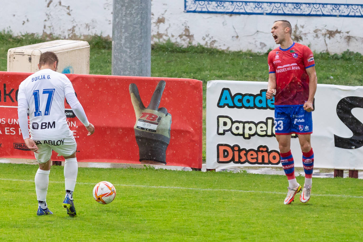 Fotos: El Calahorra cae ante el Rayo Majadahonda