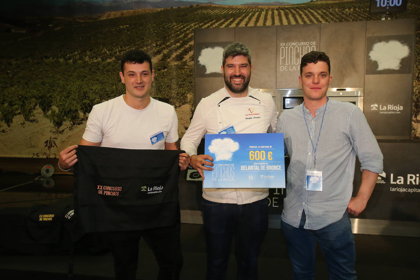 La Taberna de Ollauri obtiene el 'Delantal de Oro' del XX Concurso de Pinchos de La Rioja con el pincho 'Buñuelo de Queso Camerano y cuello de cordero'