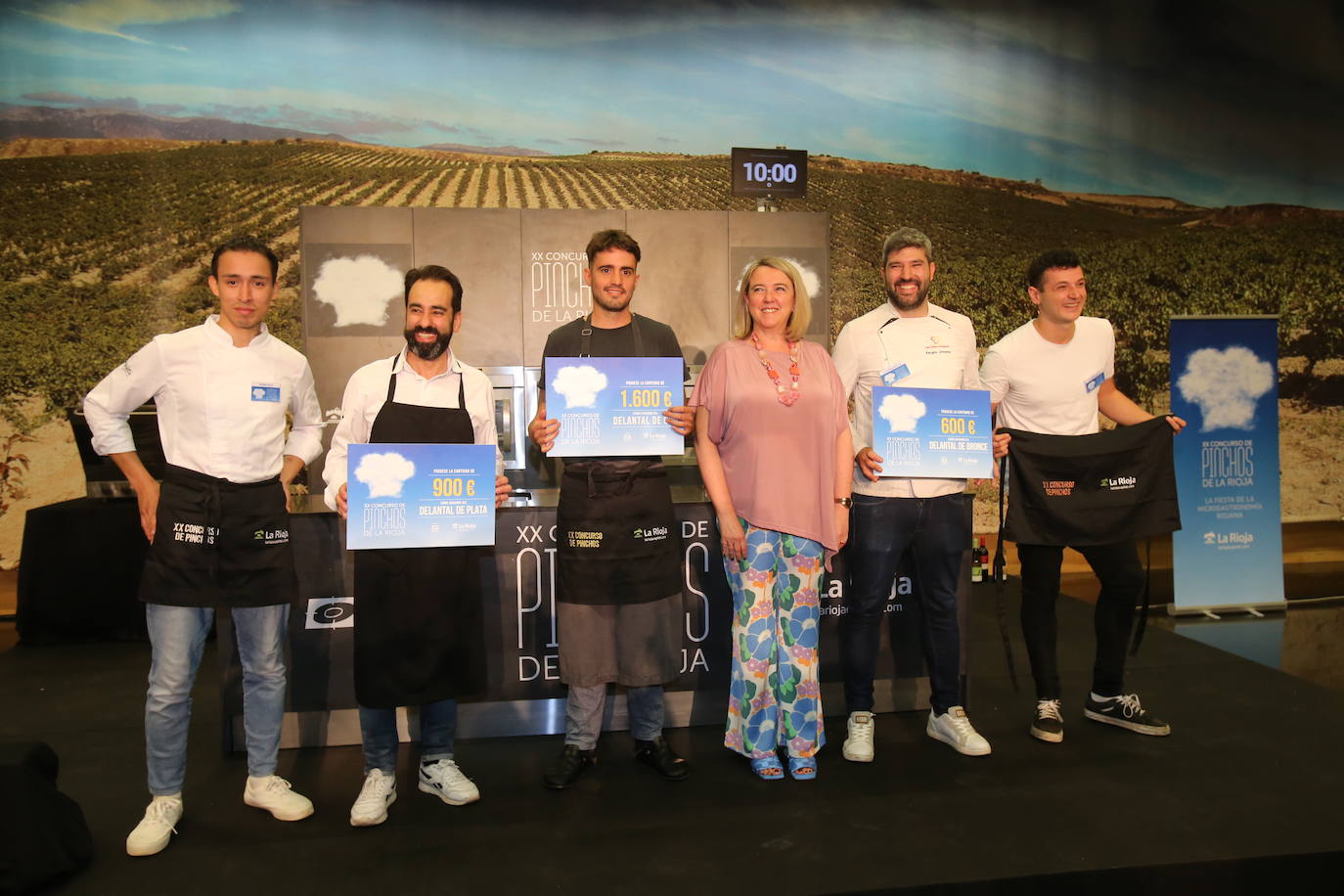 La Taberna de Ollauri obtiene el 'Delantal de Oro' del XX Concurso de Pinchos de La Rioja con el pincho 'Buñuelo de Queso Camerano y cuello de cordero'