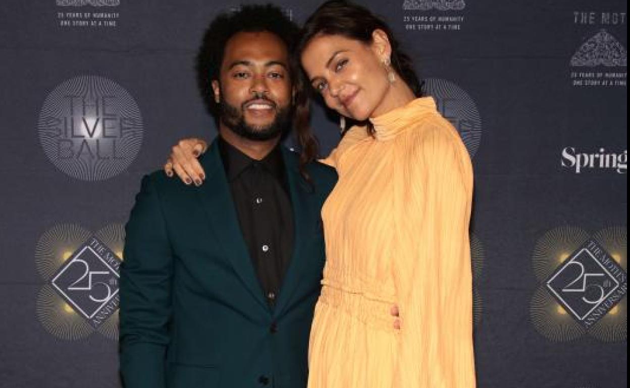 Bobby Wooten III y Katie Holmes, el pasado jueves. 