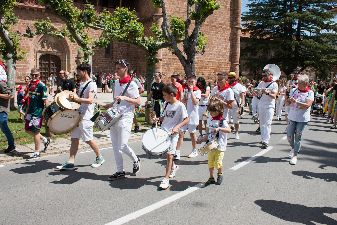 Fotos: Comienzan las fiestas de Santa Bárbara en Ezcaray