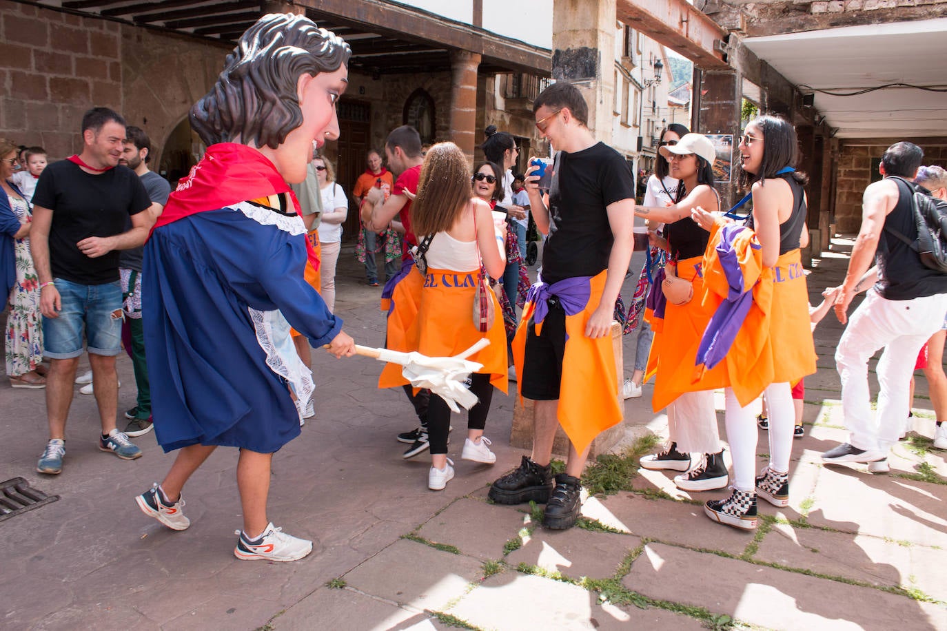 Fotos: Comienzan las fiestas de Santa Bárbara en Ezcaray