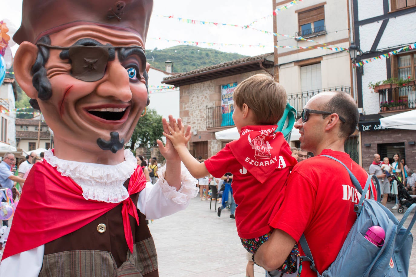 Fotos: Comienzan las fiestas de Santa Bárbara en Ezcaray