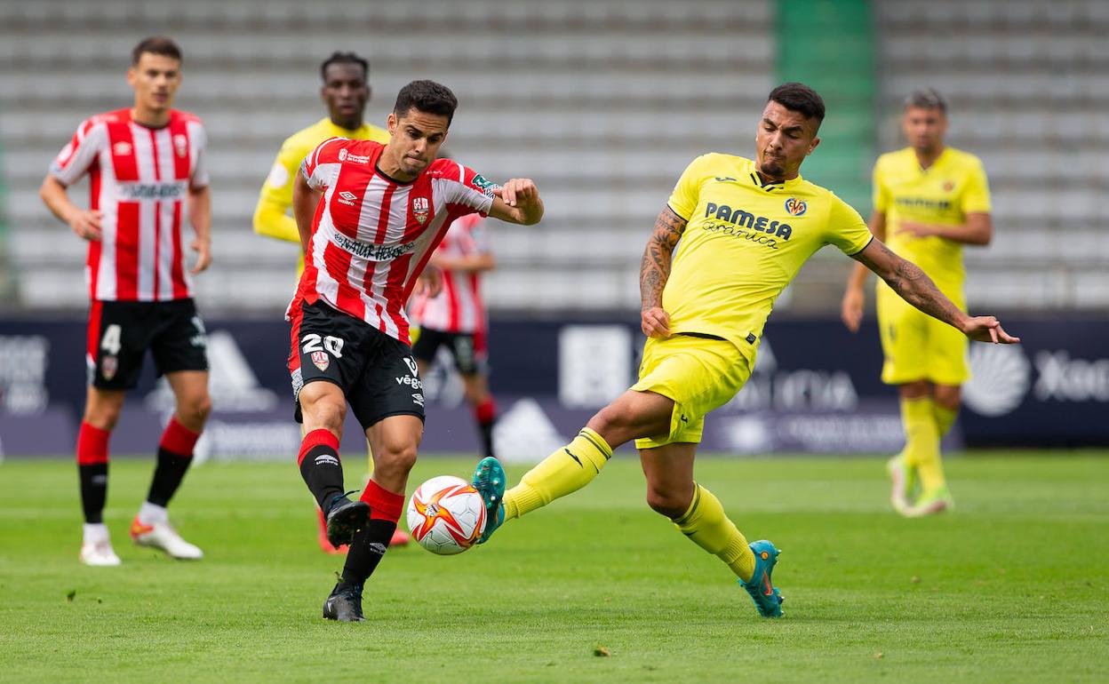 Partido entre el Villarreal B y la UDL.