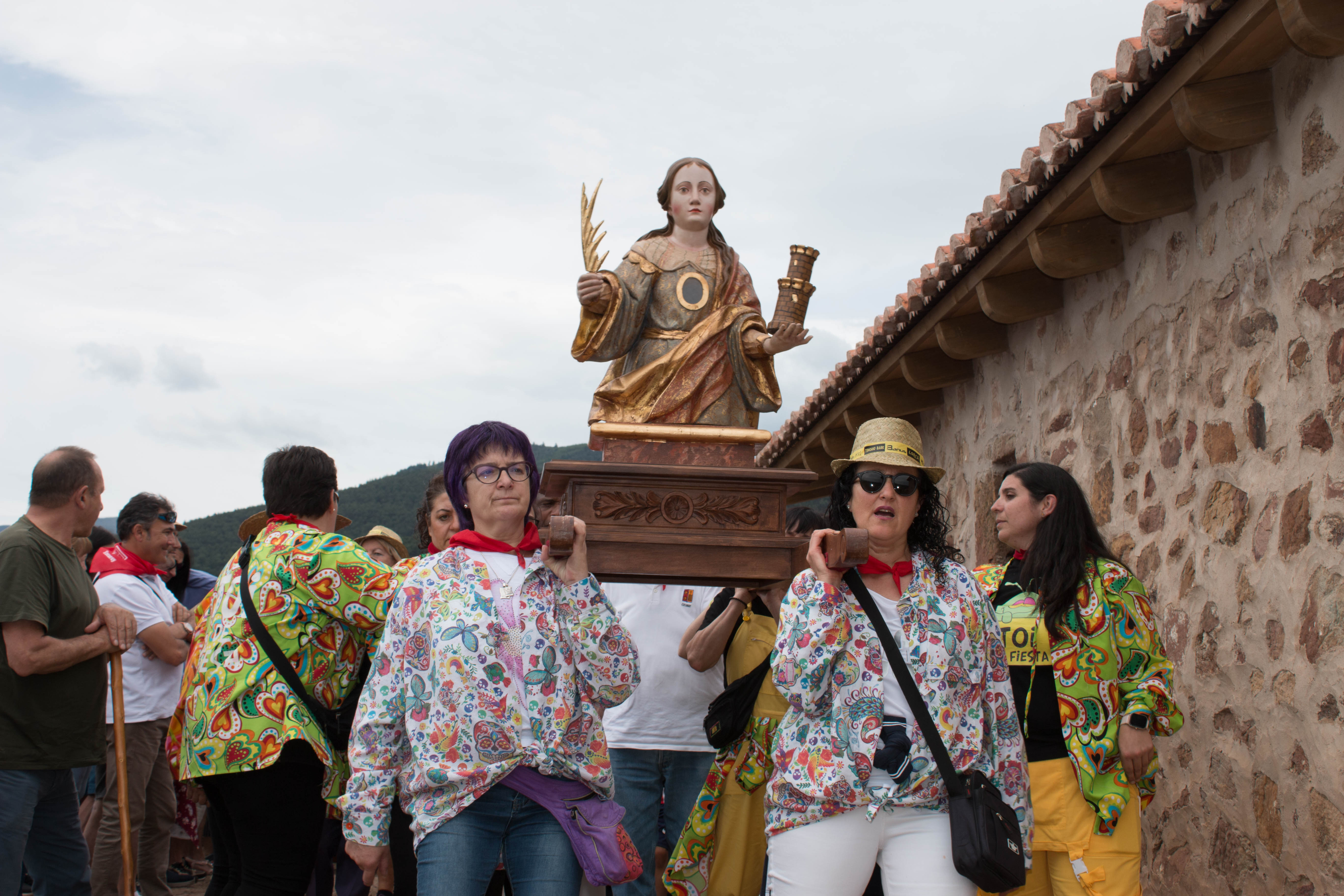 Fotos: Ezcaray celebra la romería a la ermita de Santa Bárbara