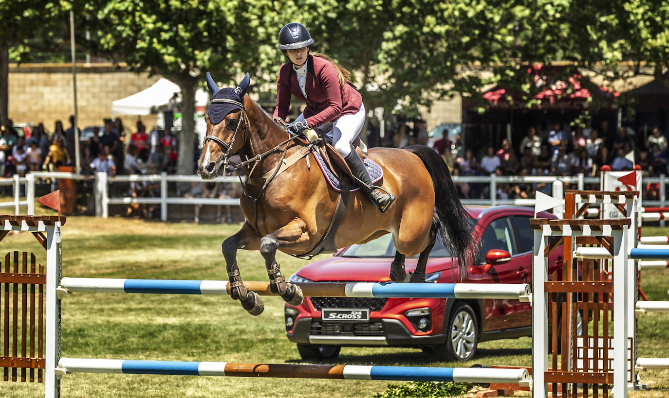 Fotos: González de Zárate vence en el Concurso de Saltos de Logroño