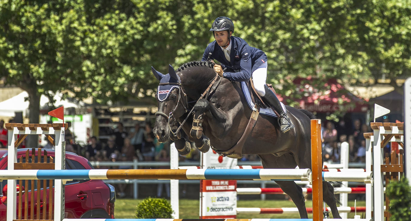 Fotos: González de Zárate vence en el Concurso de Saltos de Logroño