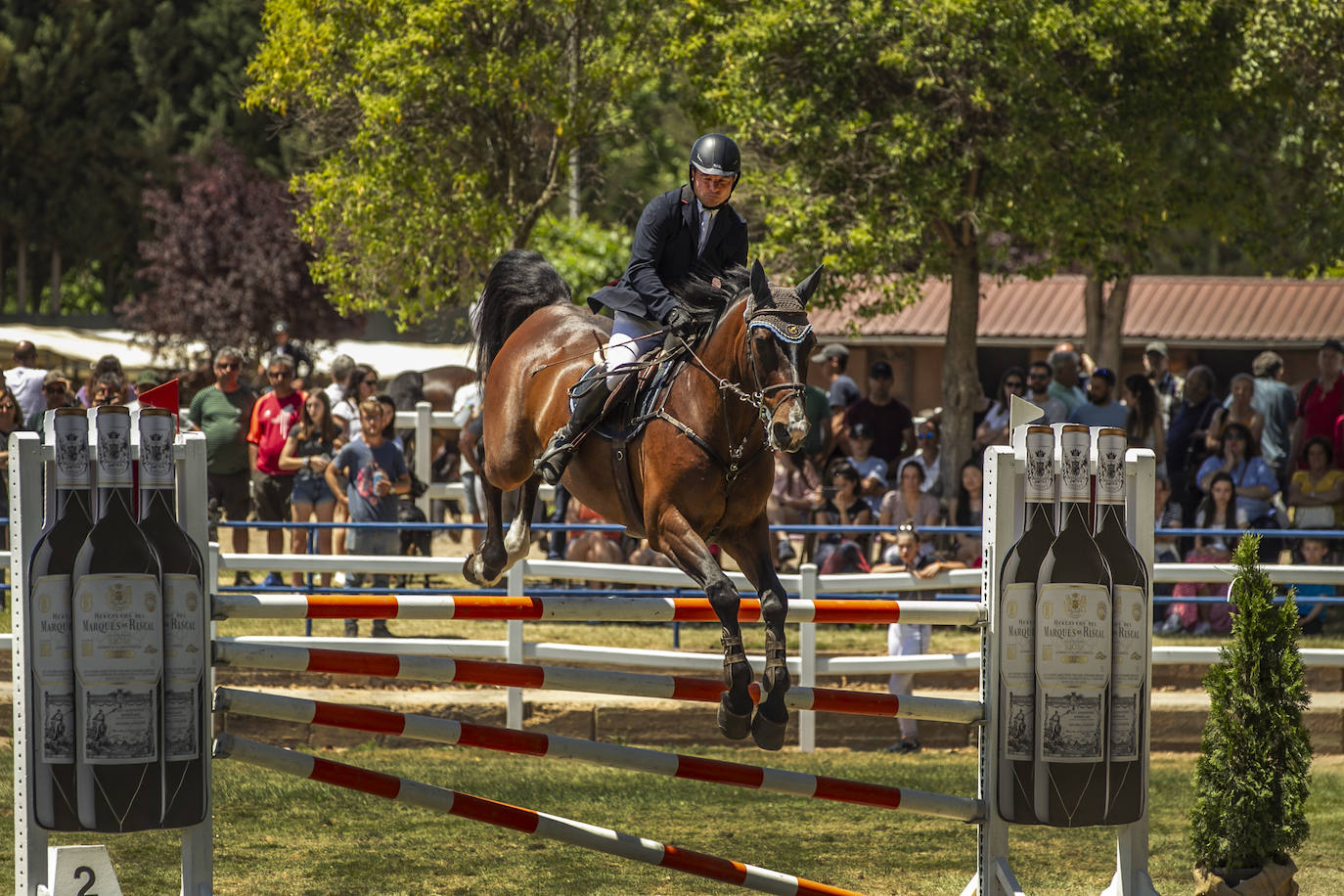 Fotos: González de Zárate vence en el Concurso de Saltos de Logroño