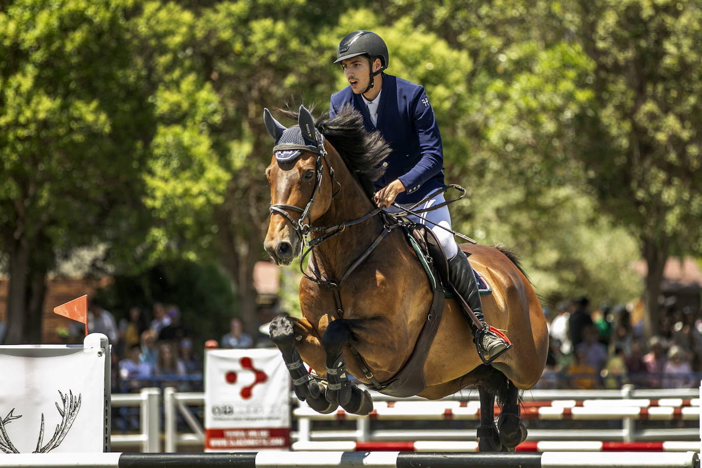 Fotos: González de Zárate vence en el Concurso de Saltos de Logroño