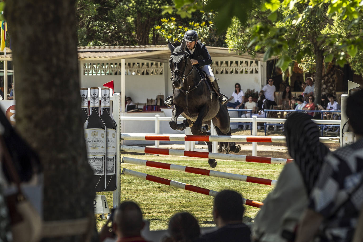 Fotos: González de Zárate vence en el Concurso de Saltos de Logroño