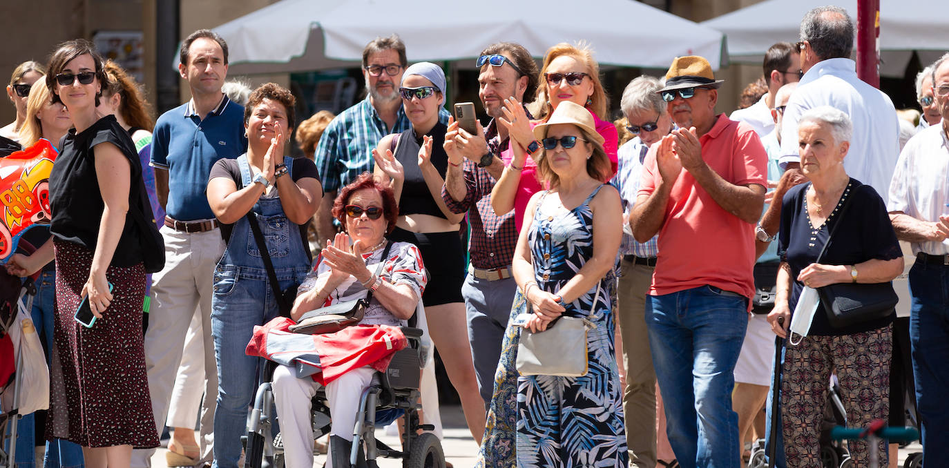 Fotos: Danzas, bailes y un paseo por el campamento francés