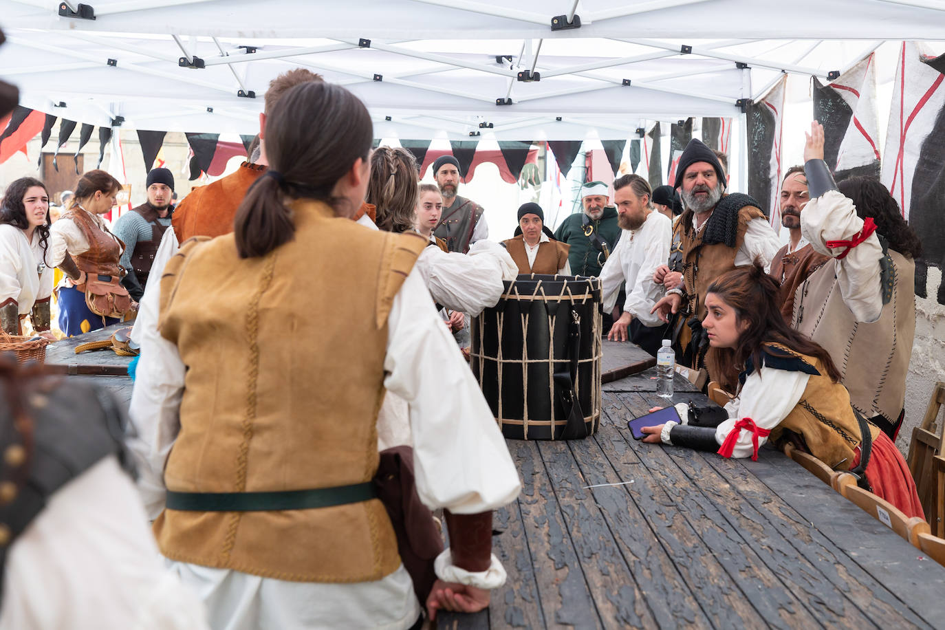 Fotos: Danzas, bailes y un paseo por el campamento francés