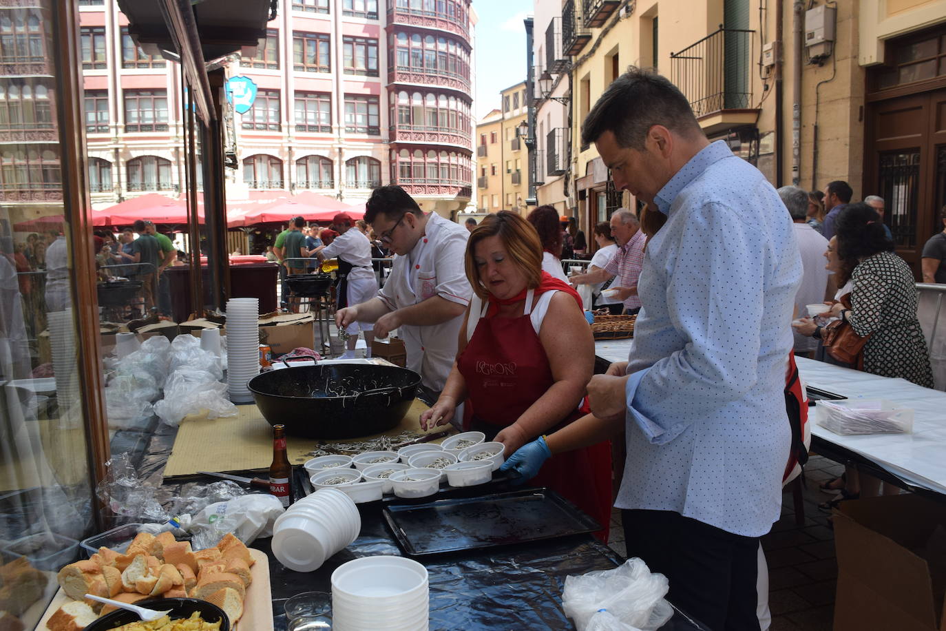 Fotos: Jueves de degustaciones de San Bernabé