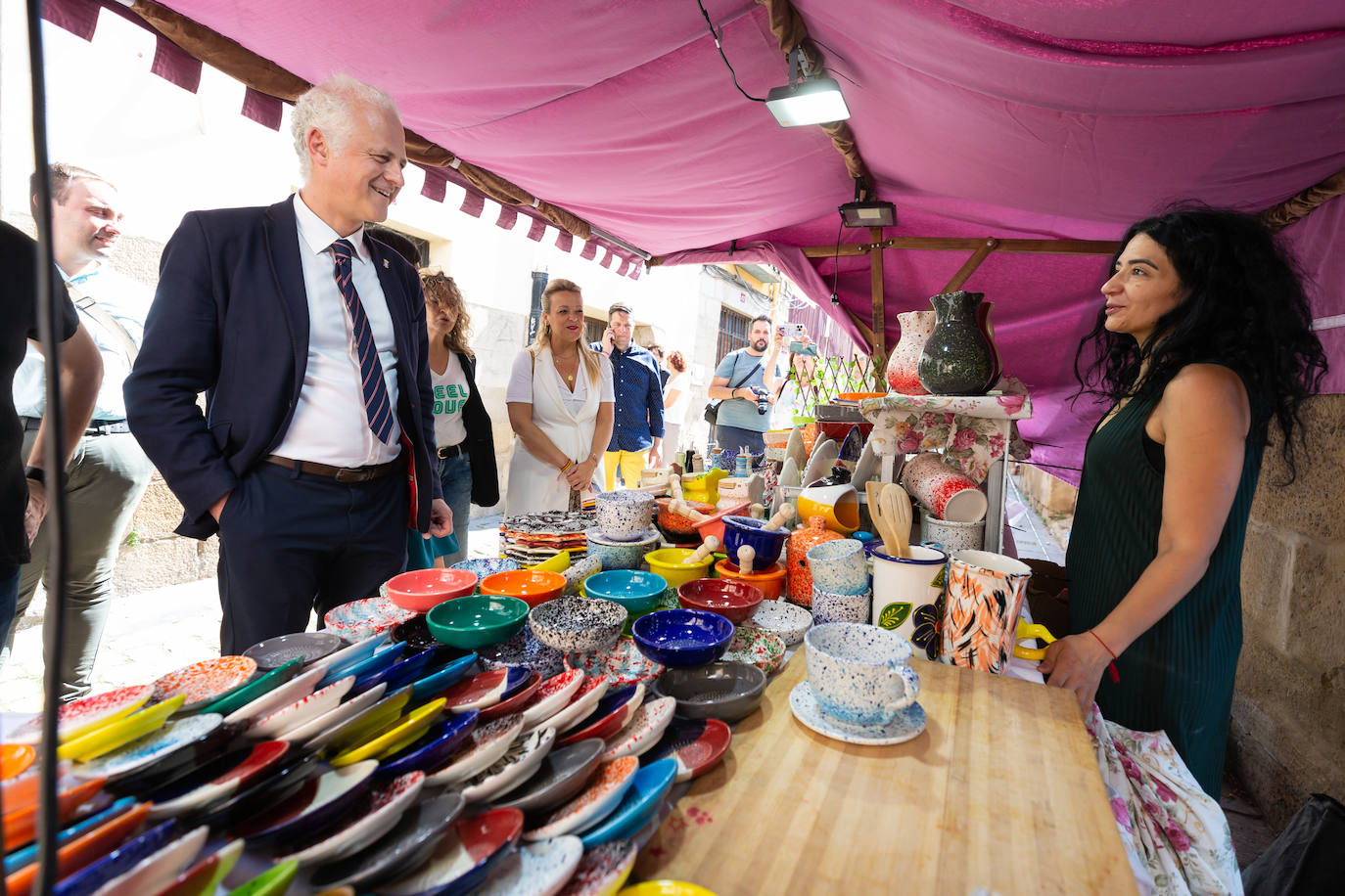 Fotos: Inauguración del campamento francés y del mercado renacentista de San Bernabé