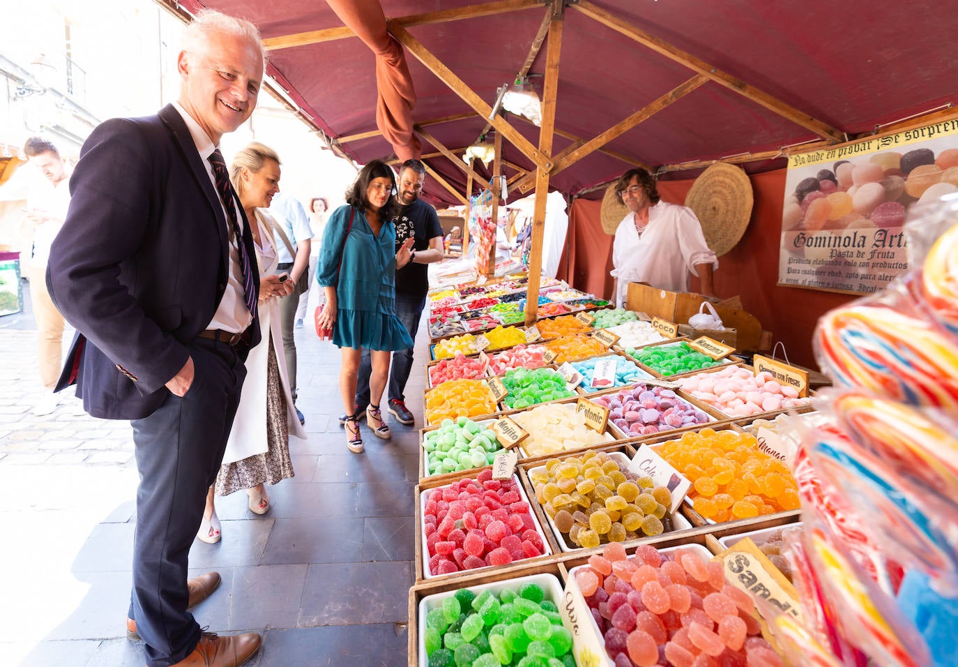 Fotos: Inauguración del campamento francés y del mercado renacentista de San Bernabé