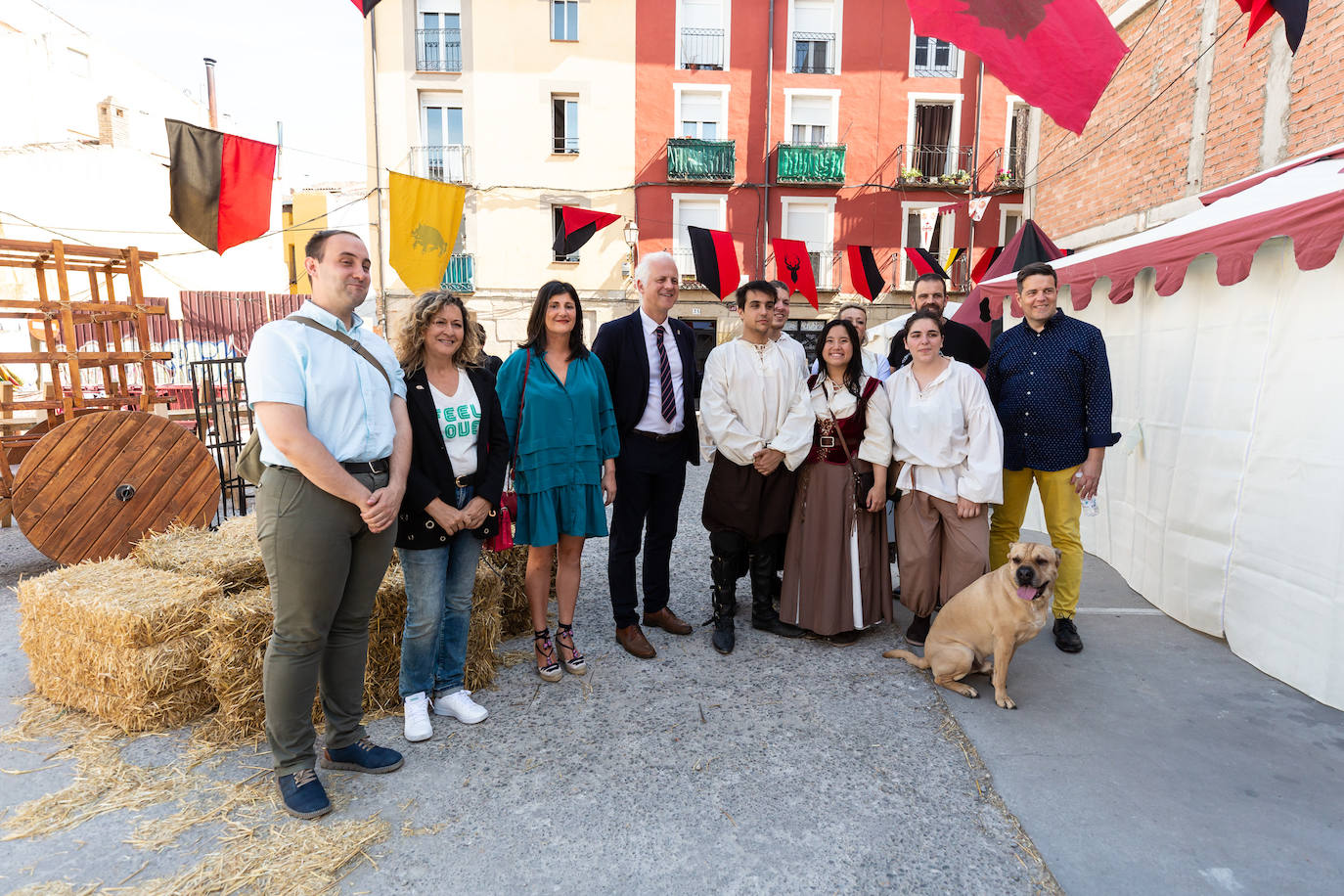 Fotos: Inauguración del campamento francés y del mercado renacentista de San Bernabé