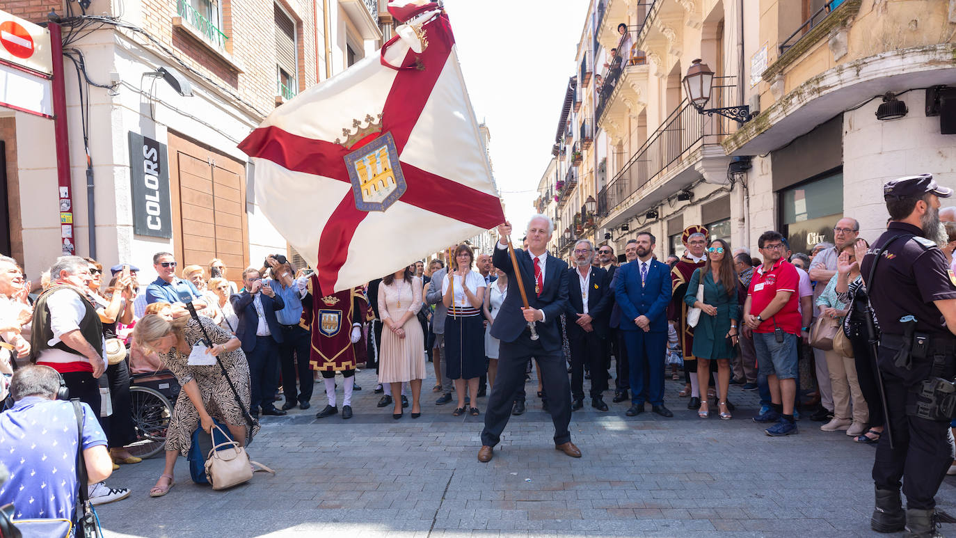 Fotos: Los ecos de la pandemia marcan los tradicionales banderazos de San Bernabé