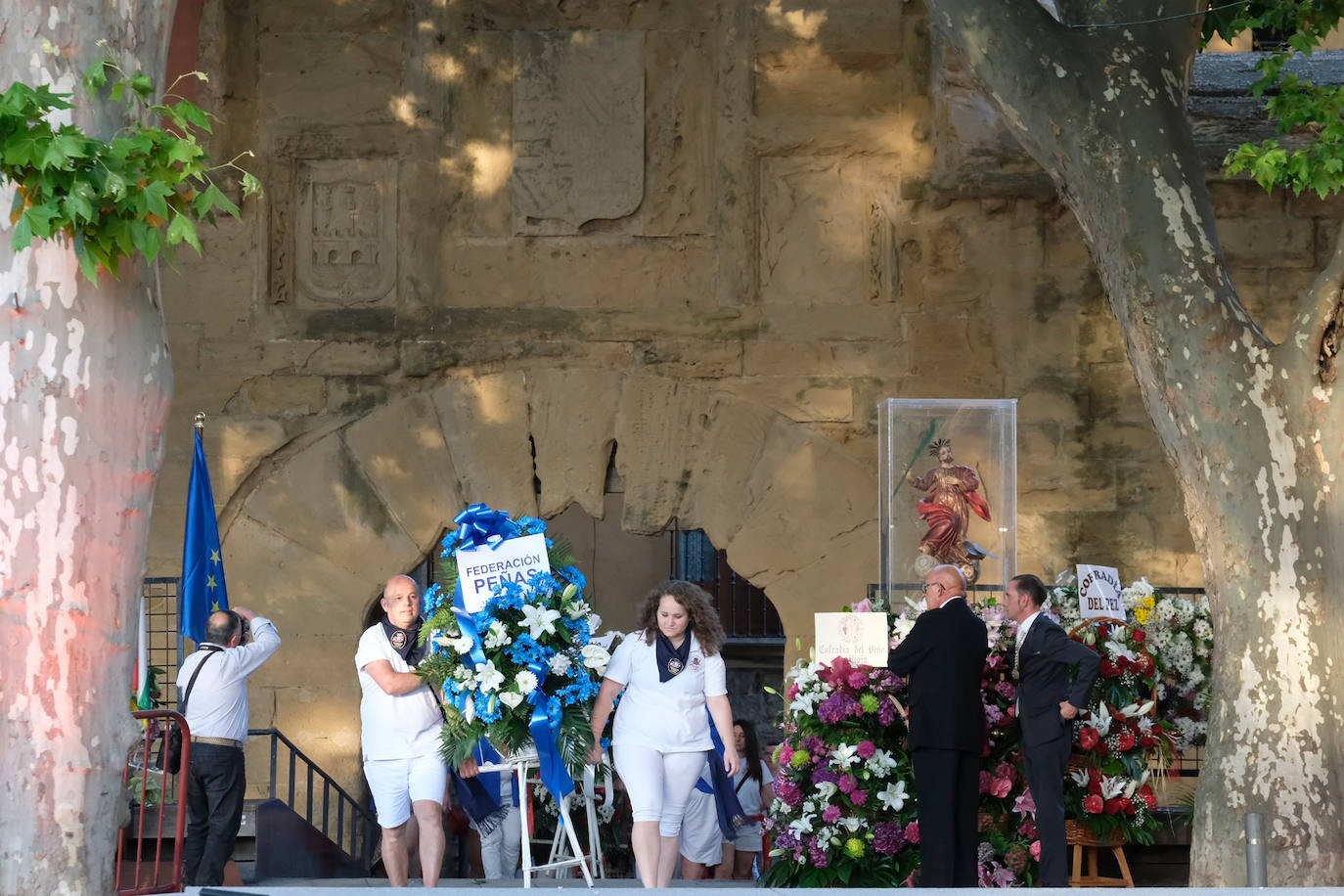Fotos: Ofrenda floral por San Bernabé