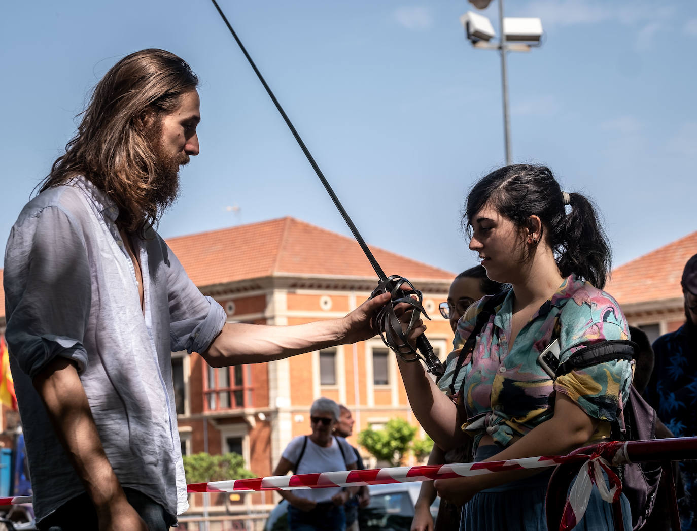 Fotos: Exhibición de esgrima en los jardines de Juanita Madroñero